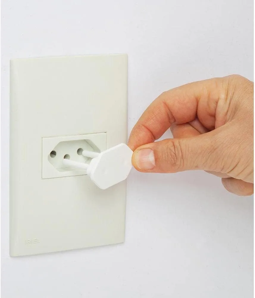 Riscos de acidentes com energia elétrica dentro de casa exigem atenção redobrada especialmente para proteger cães e gatos