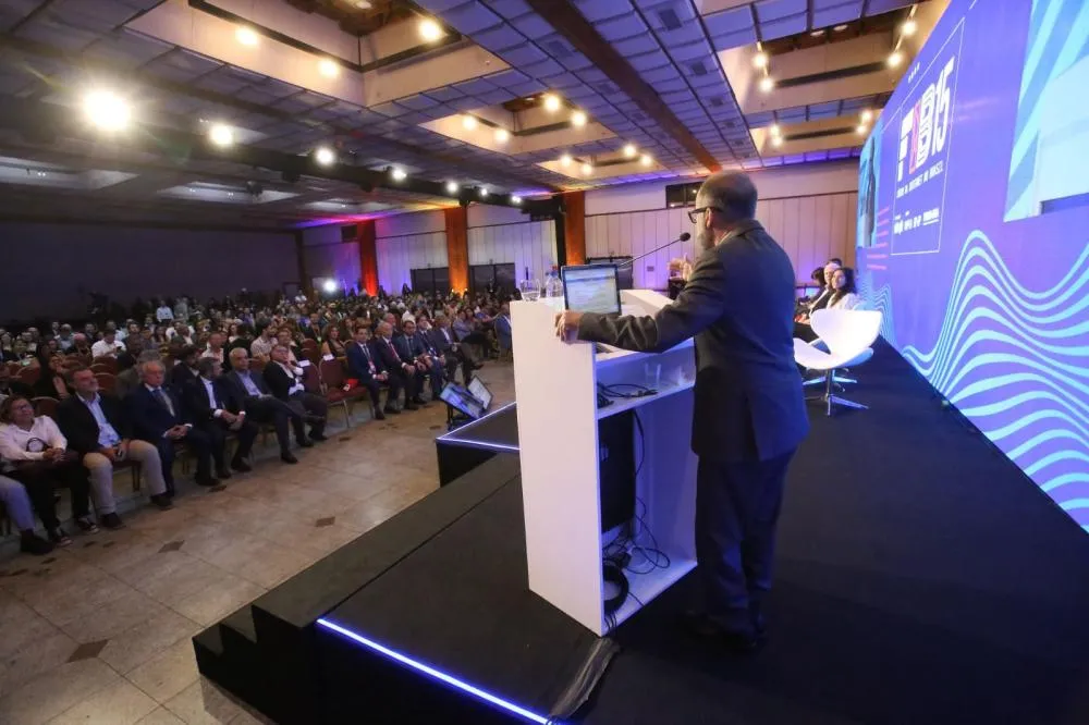 Fórum da Internet no Brasil começa nesta segunda em Belém com debates sobre IA, ECA Digital e muito mais